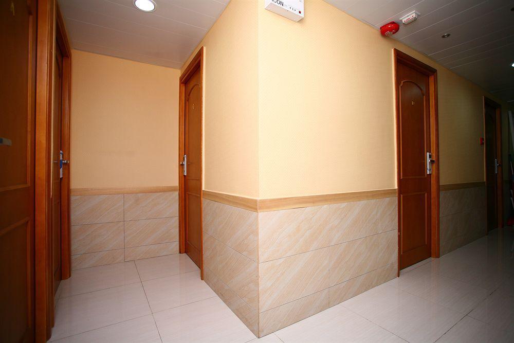 הונג קונג Me Easy Hostel מראה חיצוני תמונה