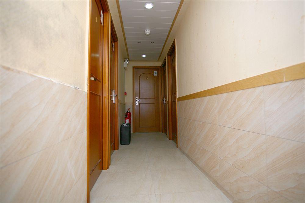 הונג קונג Me Easy Hostel מראה חיצוני תמונה